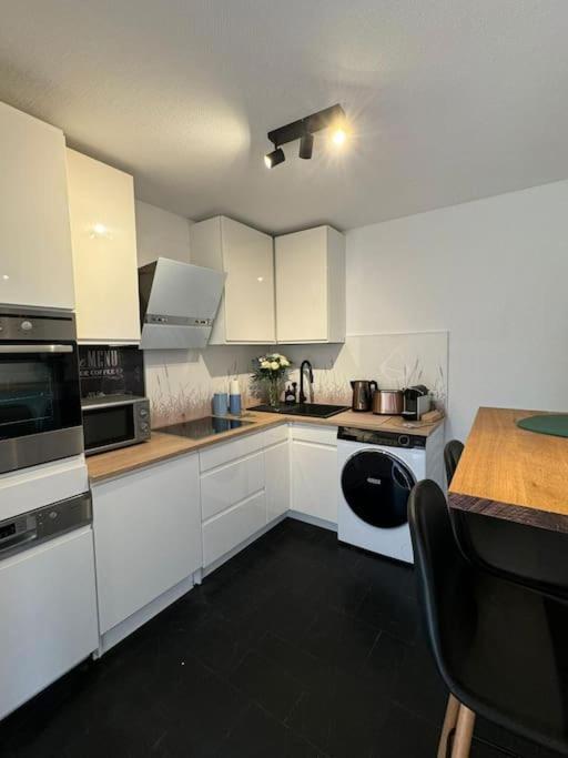 2 Raum City-apartment 5min Zum Hbf Grupello-2 Dusseldorf